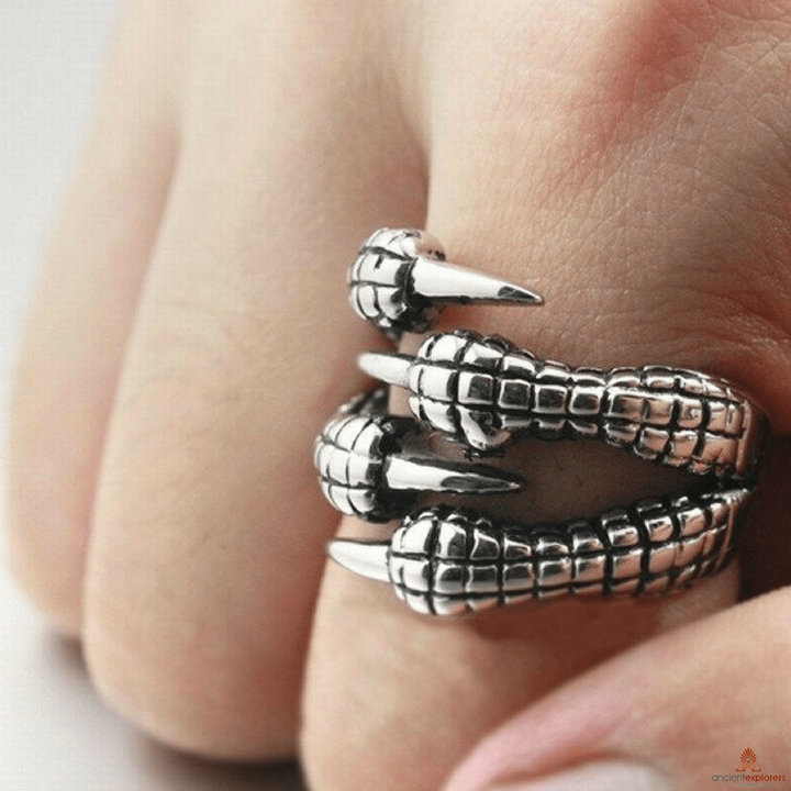 Dragon Claw Ring Men's Ring