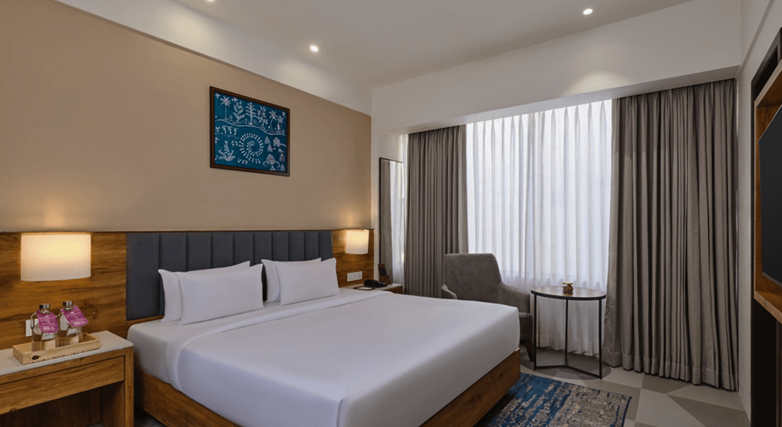 hotel-large-bed